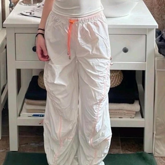 White orange cargo parachute pants - Picture 5 of 5